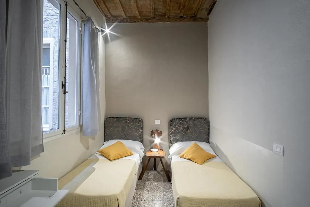 Casatorre Dei Leoni - Apartments Siena